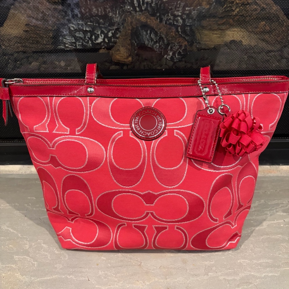 Coach Poppy Lurex Limited Edition Tote F22121 Like New - Picture 9 of 10